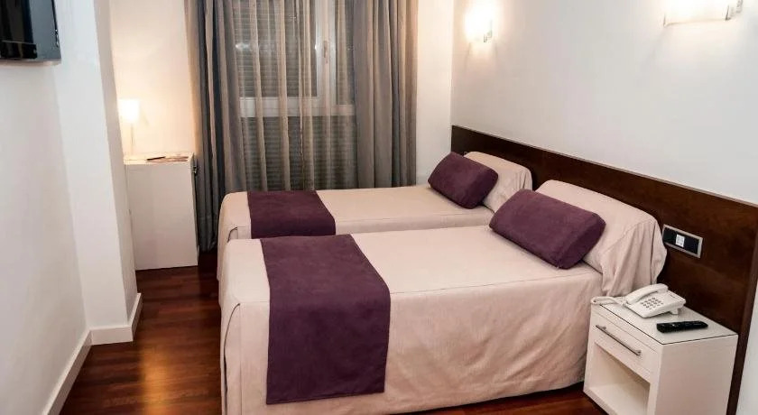 Escuderos Hotel Cruz