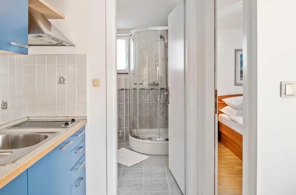 Barun Apartments - One Bedroom Apartment With Terrace and Sea View