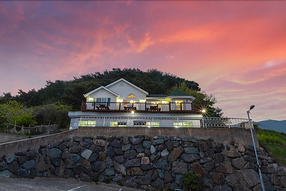 Geoje Green House Pension