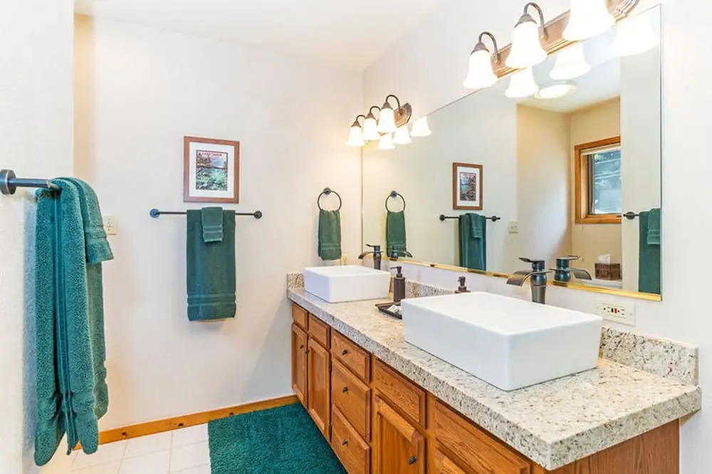 Northridge 3 Bedrooms 2.5 Bathrooms Home