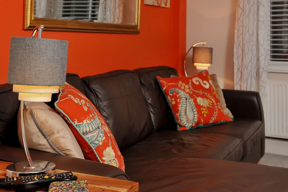 Select Serviced Accommodation - Canal Walk