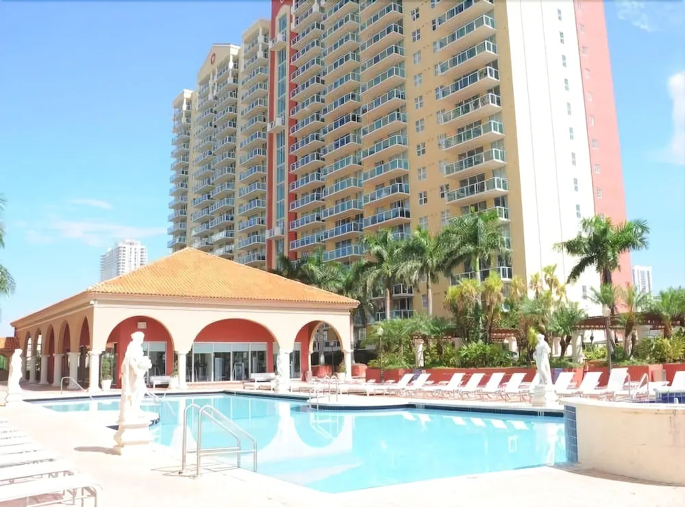Miami Apartments by Rainbow Global