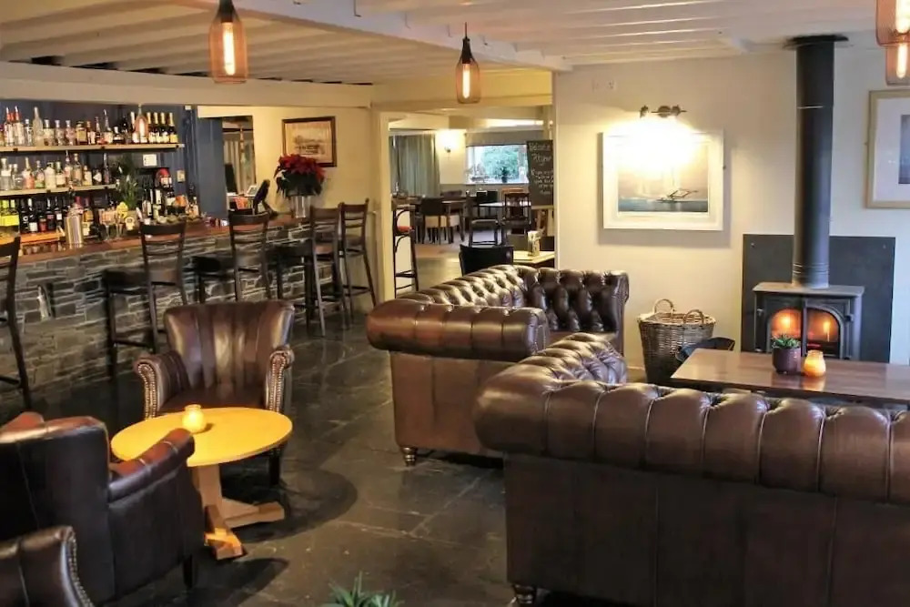 Public House