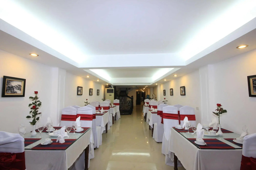 Hanoi Crystal Hotel