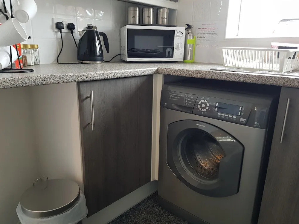Charming 2-bed House in Torquay
