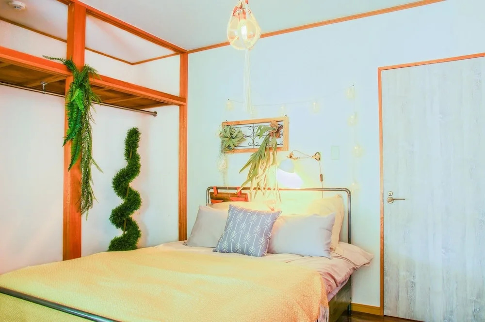 May flower Hostel