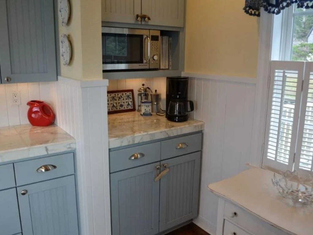 Sea Cliff 3 Br cottage by RedAwning
