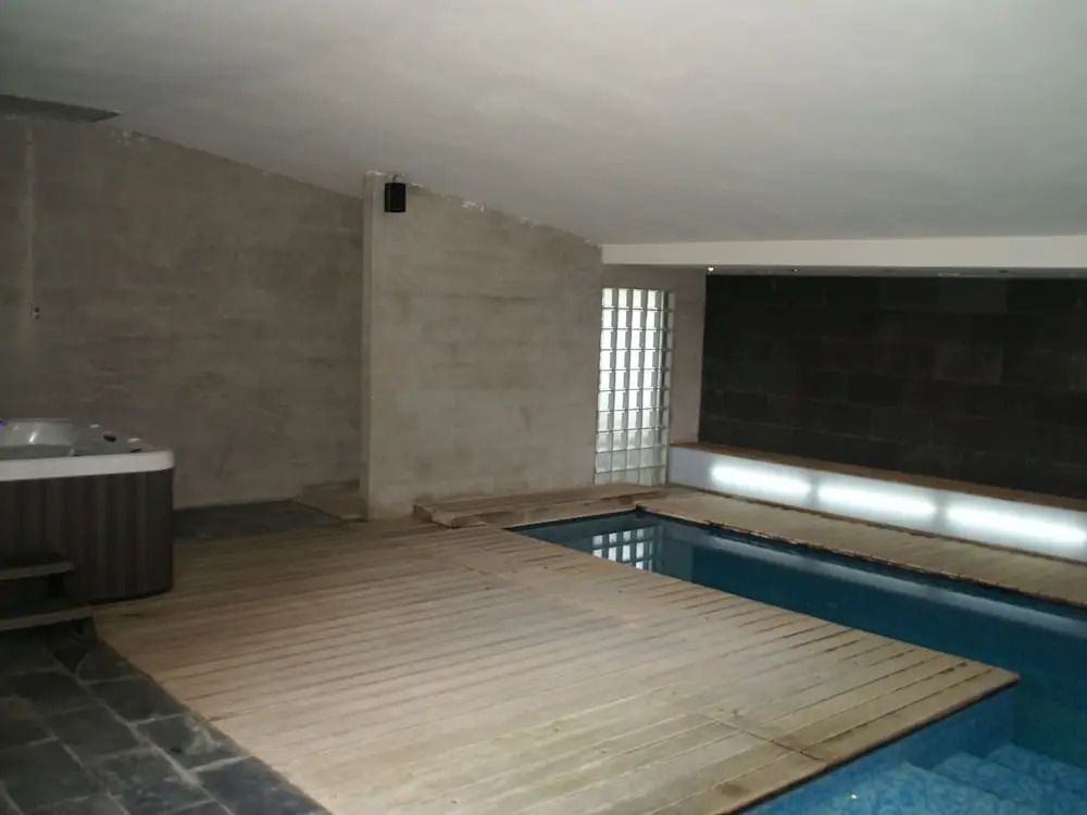 Luxurious Holiday Home near Courset with swimming pool