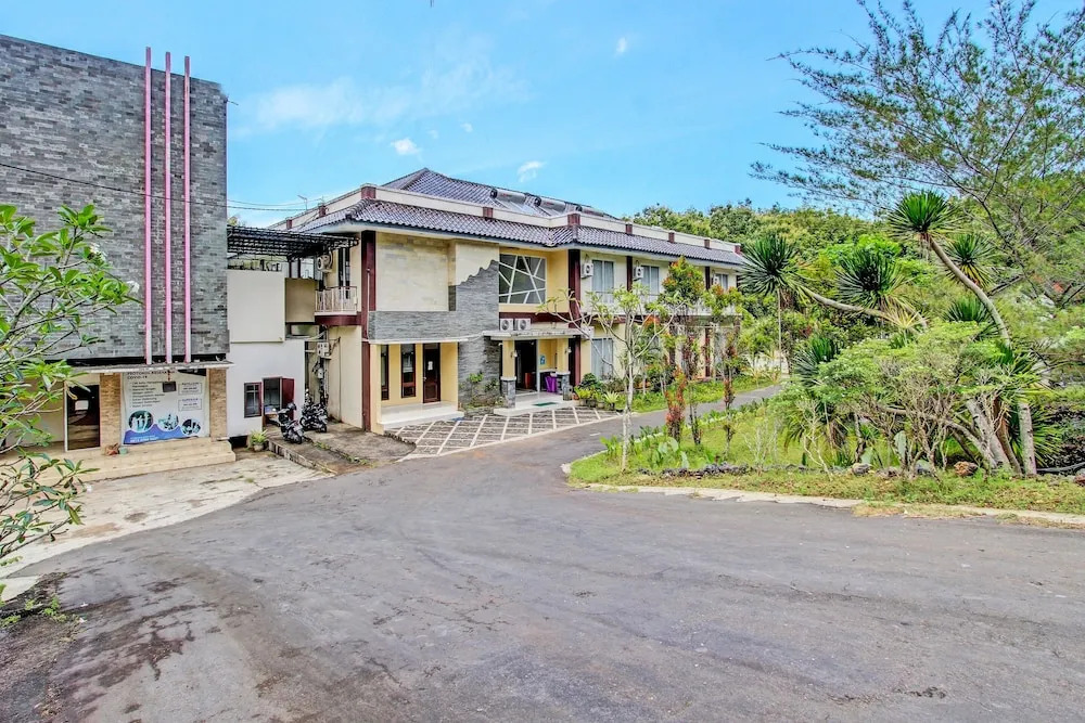 Collection O 92254 Hotel By Orchid