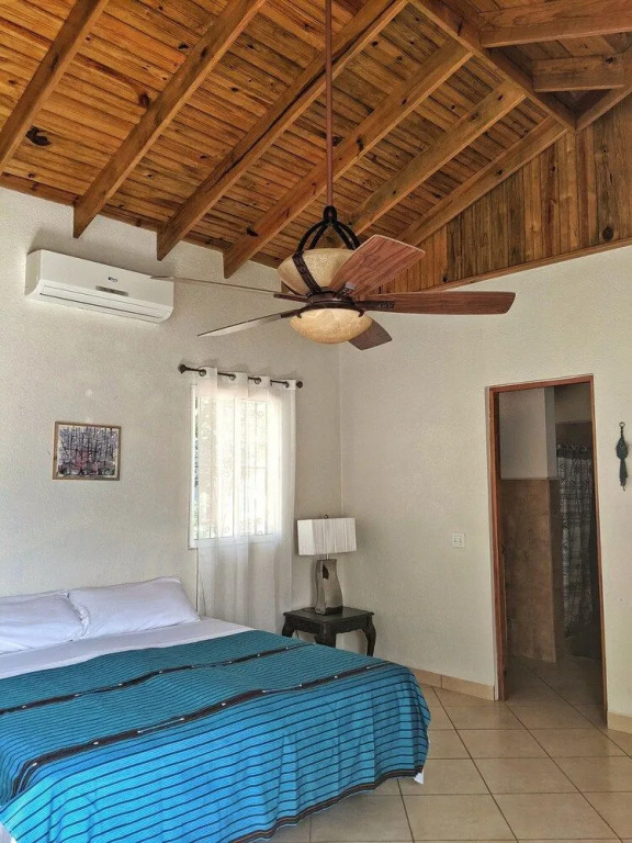 Seaside Inn Roatan