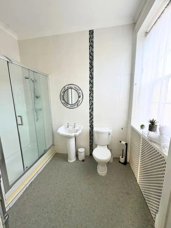 10br - Manor Park Country House Wales