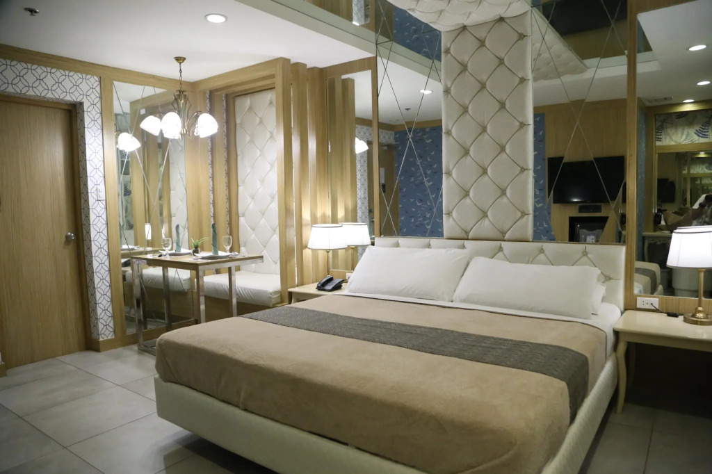 Victoria Court Las Pinas