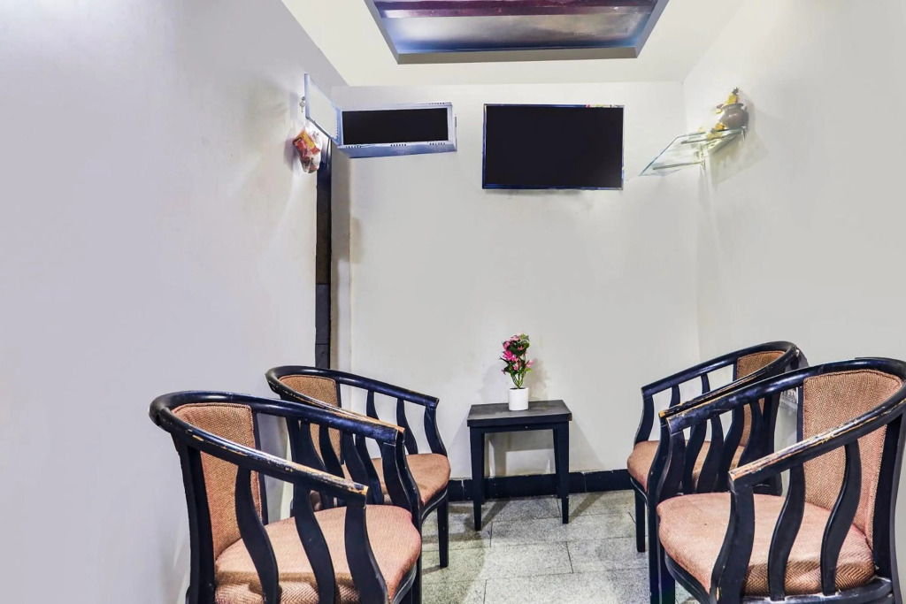 OYO Flagship 80523 Qualia Hotel Dilsukhnagar