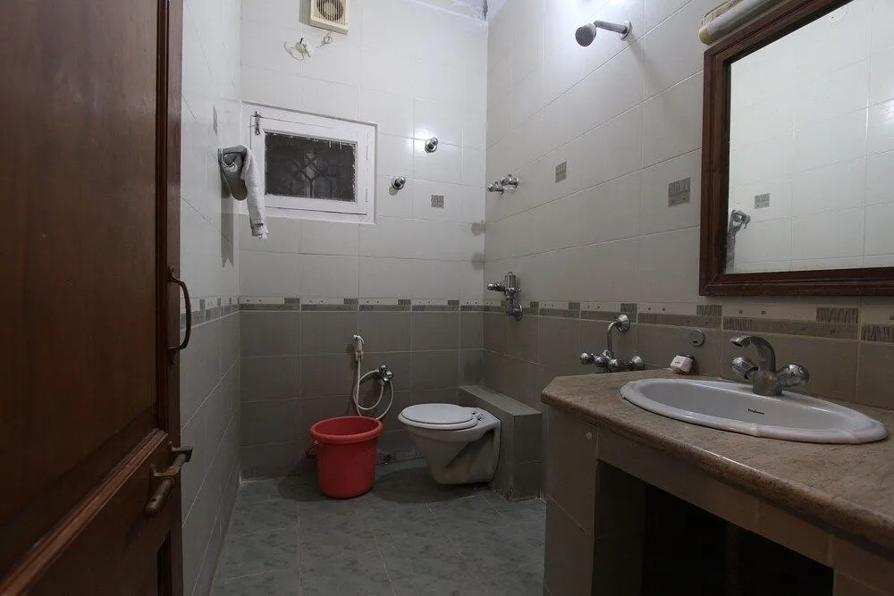 Oyo 35457 Hotel Kubera Palace
