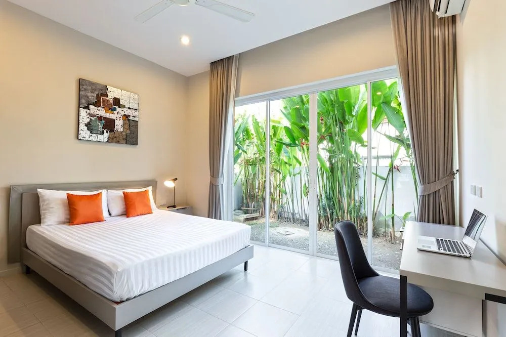 Tropical Holiday 2BR Pool Villa Greens 9