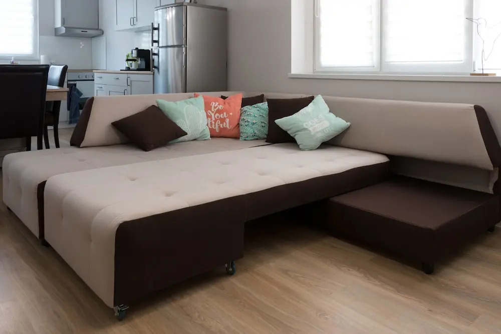 FM Deluxe 2-BDR Apartment - Bright and Cozy