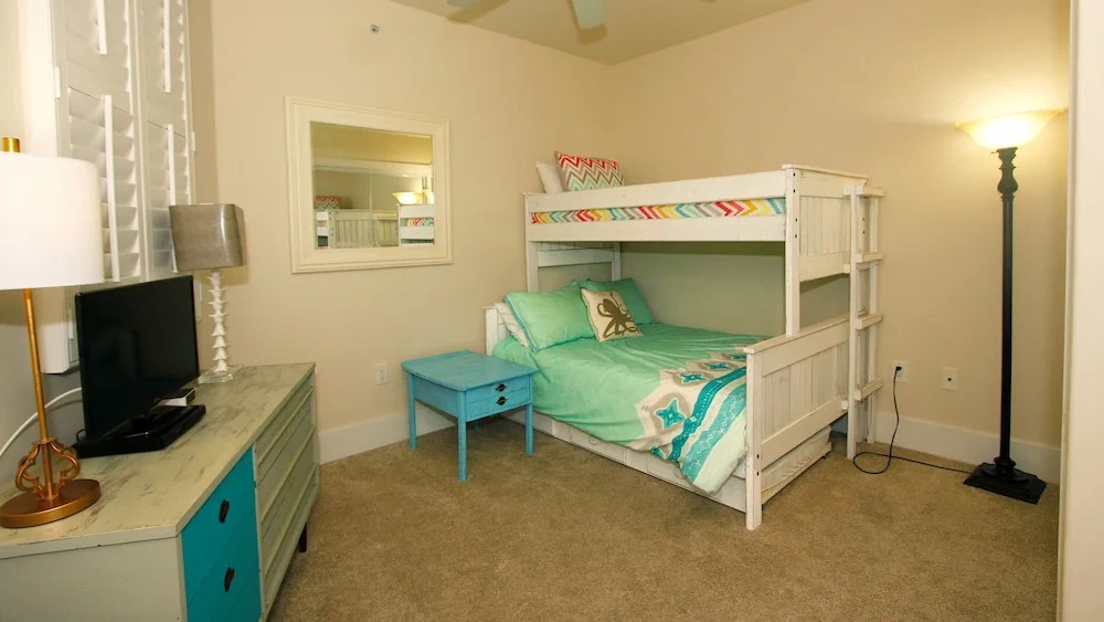 Three Bedroom Family-friendly Condo - Unit Crc0314