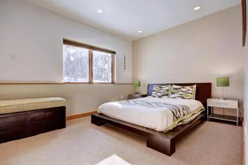 White Cloud Mountain Home