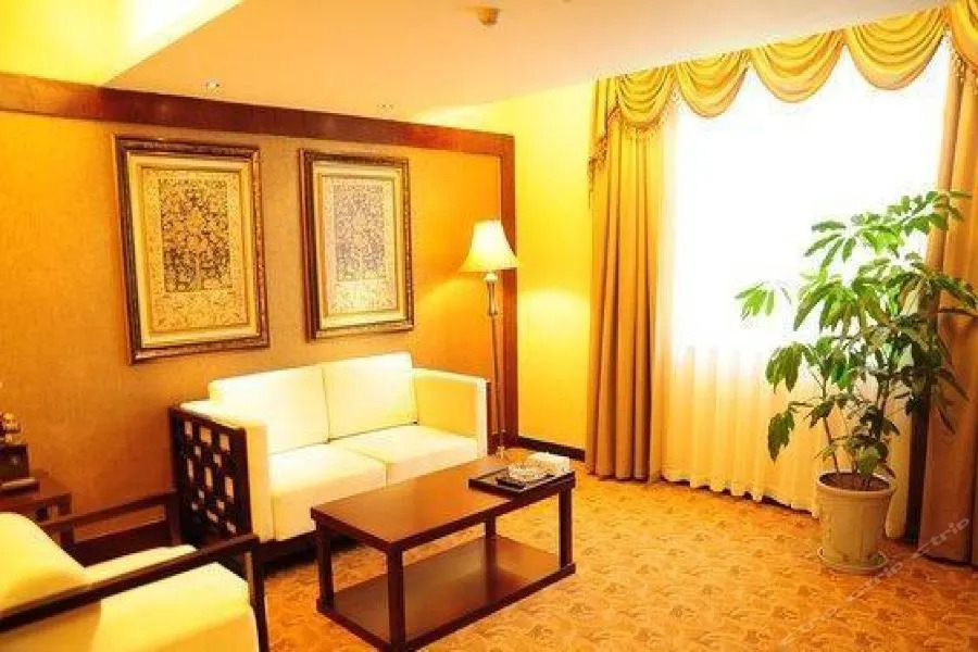 Meishan Hotel (Sansu Temple Wanda Plaza Branch)