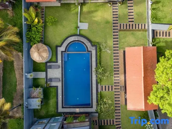 Hasthri Boutique Blue Apartment in Ahangama with pool Near Beach