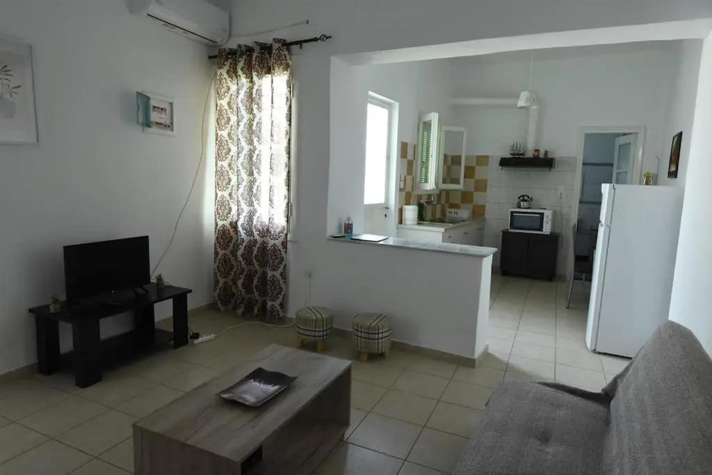 Hermes Apartment-2
