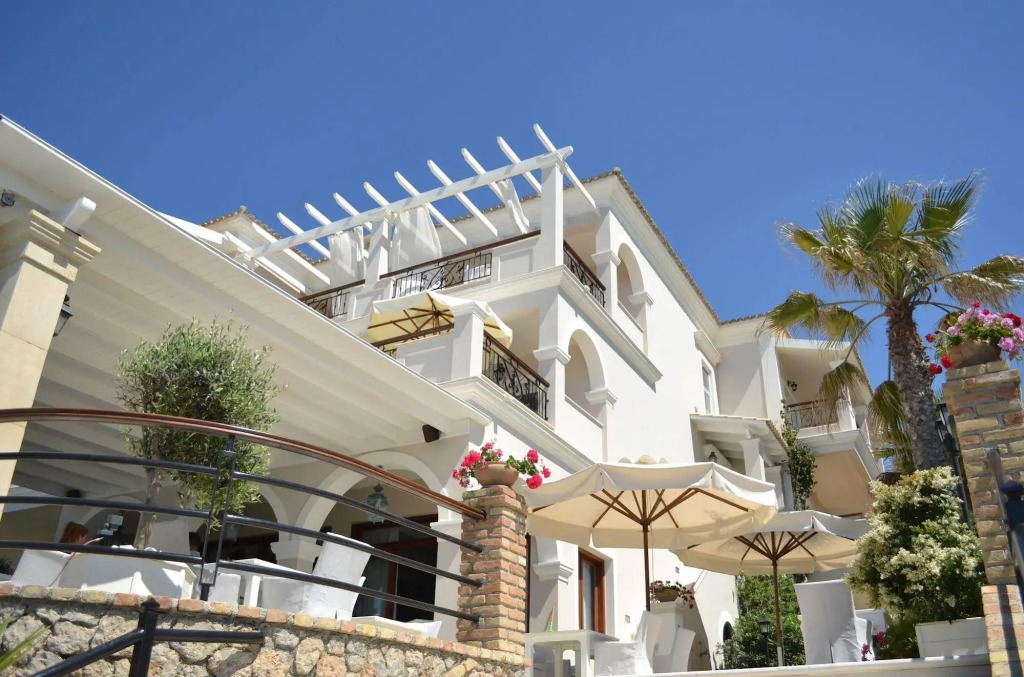 Delfino Blu Boutique Hotel