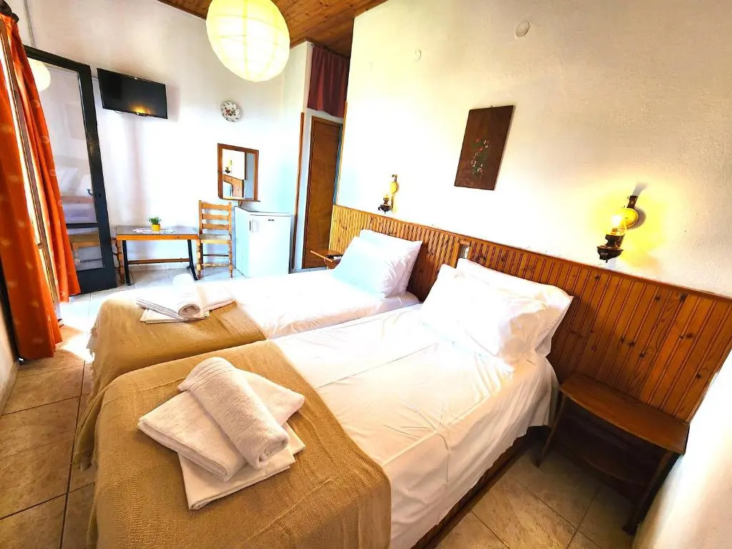 Yalla Chorefto - Hotel & Fun