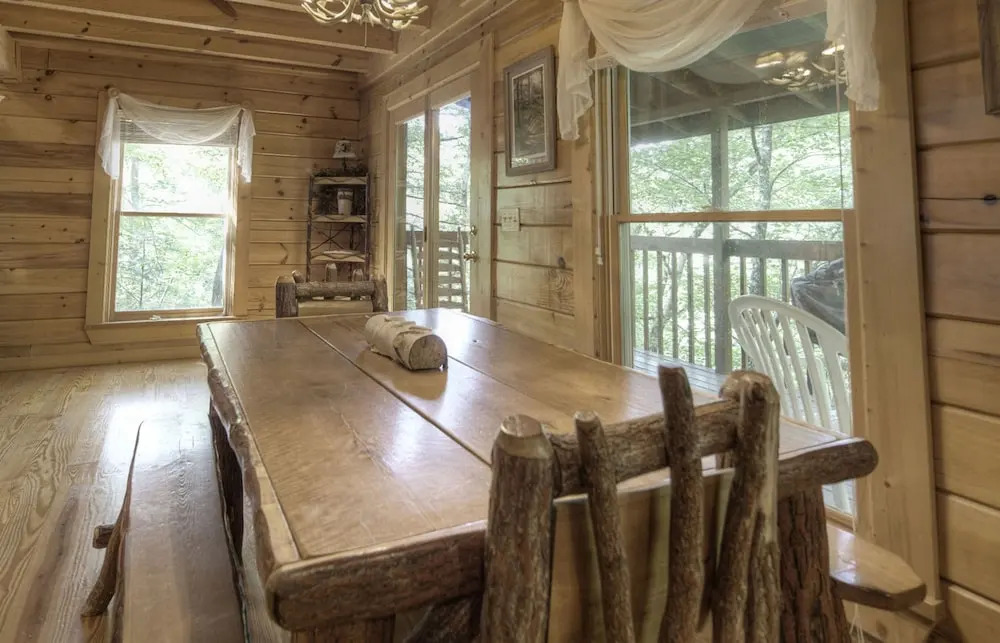 Heavenly Heights by Heritage Cabin Rentals