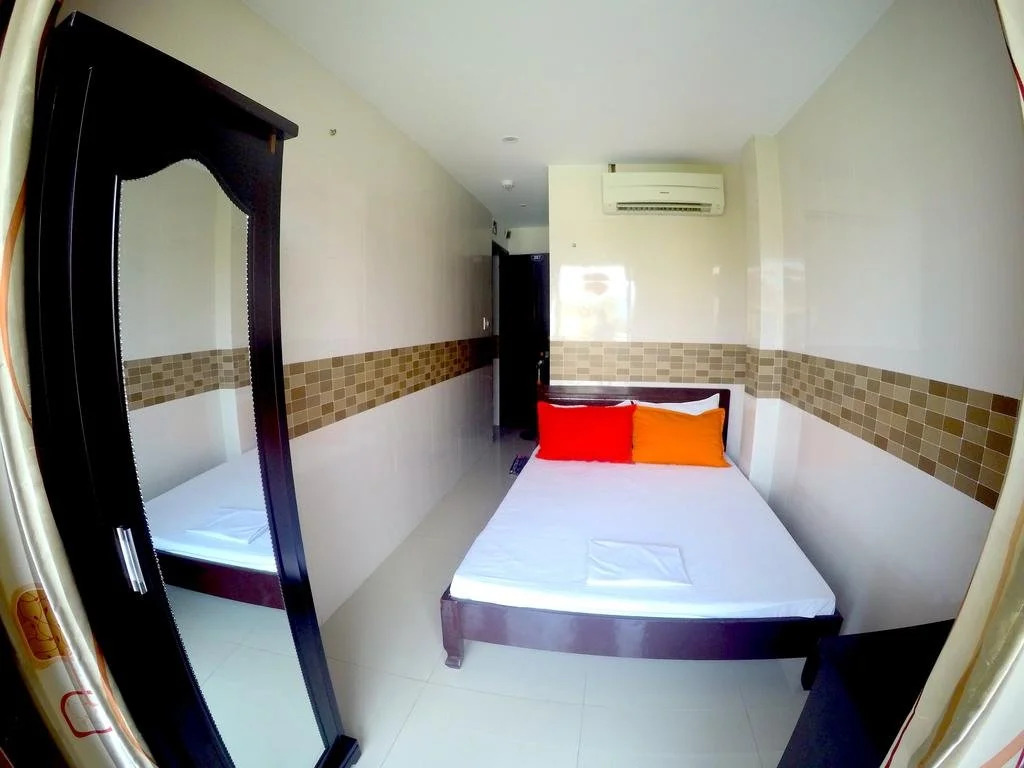 Tribee Kinh Hostel & Bar