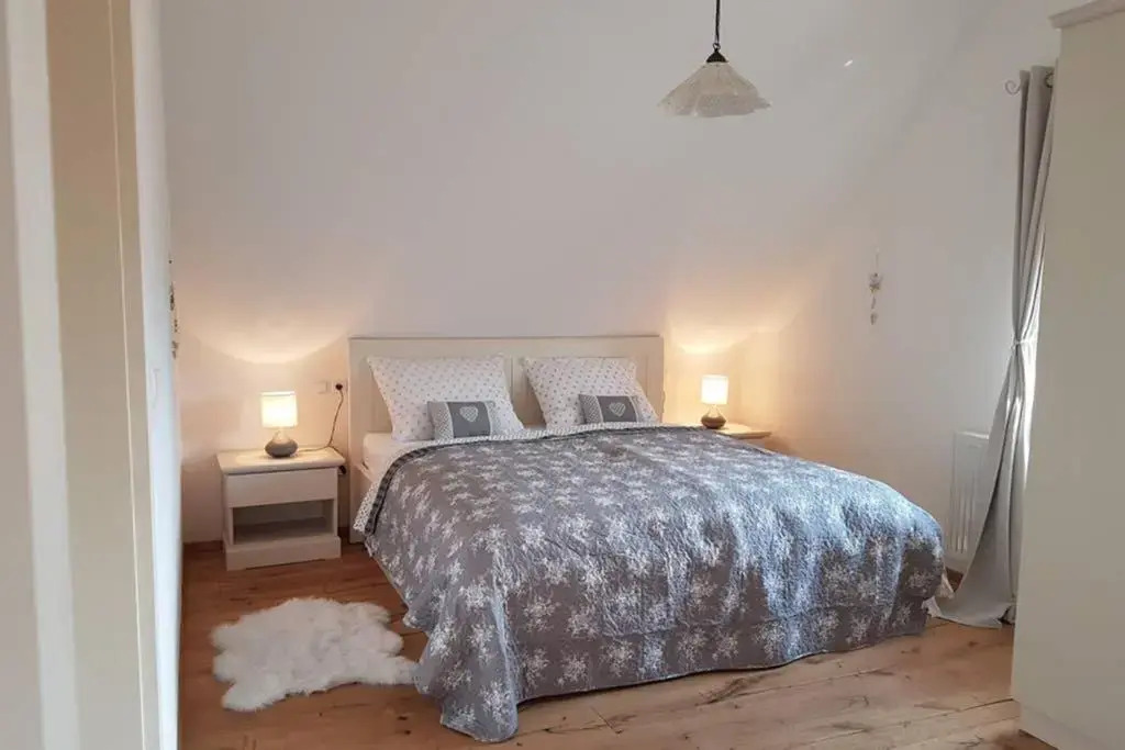 Castle View Nest
