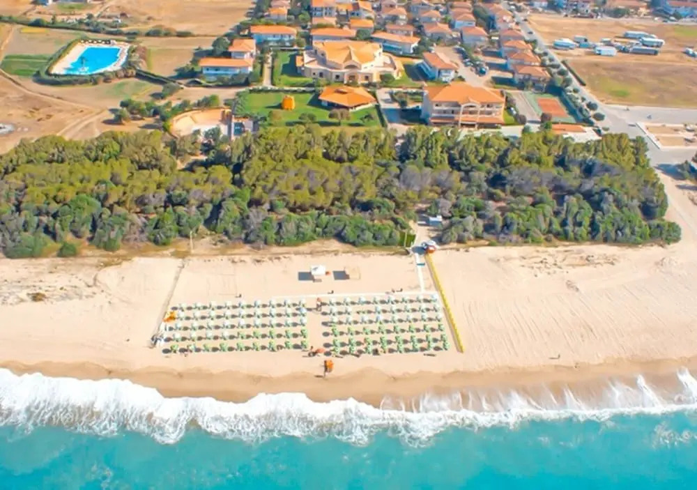 Madama Club Village