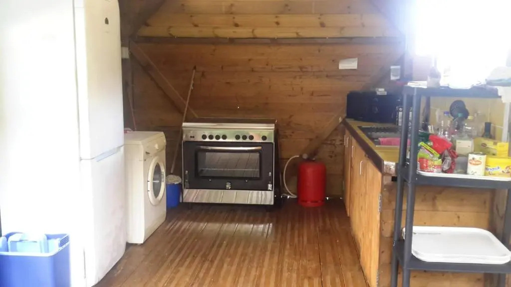 Bungalow charmant au Robert avec piscine partagée et jardin
