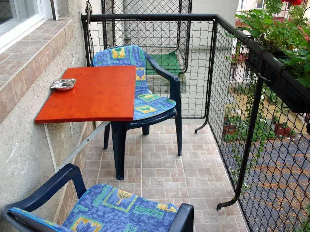 Arriva Balcony Studio