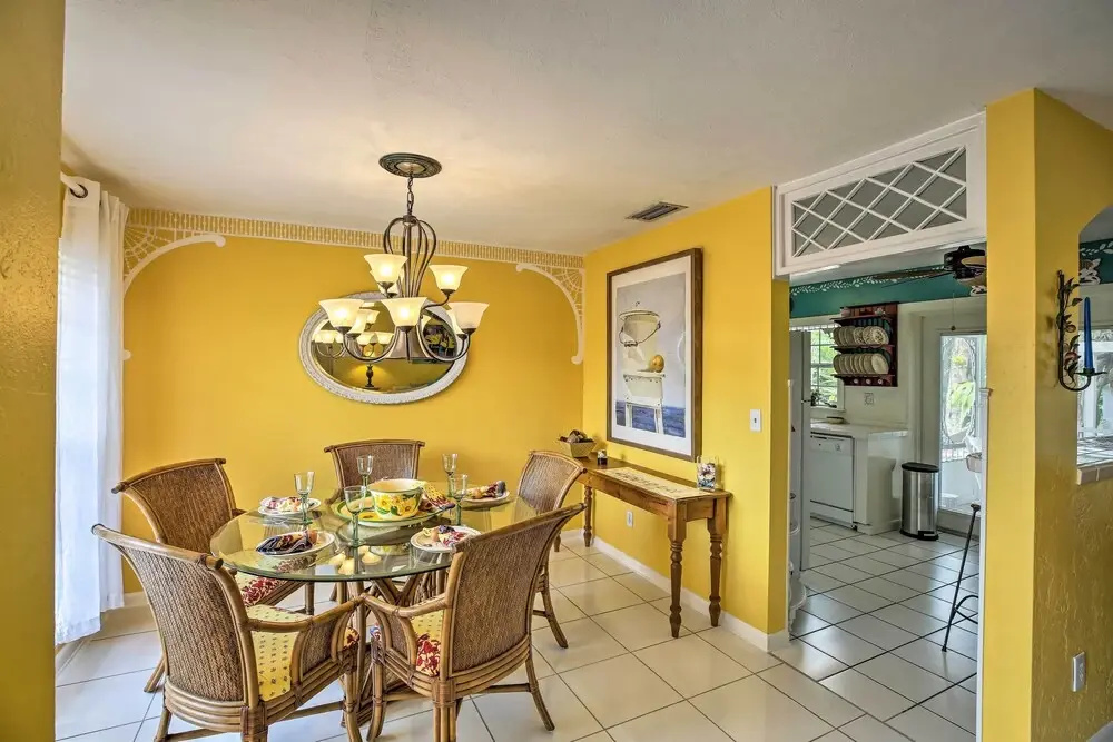 Cape Coral Home w/ Yard < 1 Mi to Dtwn!