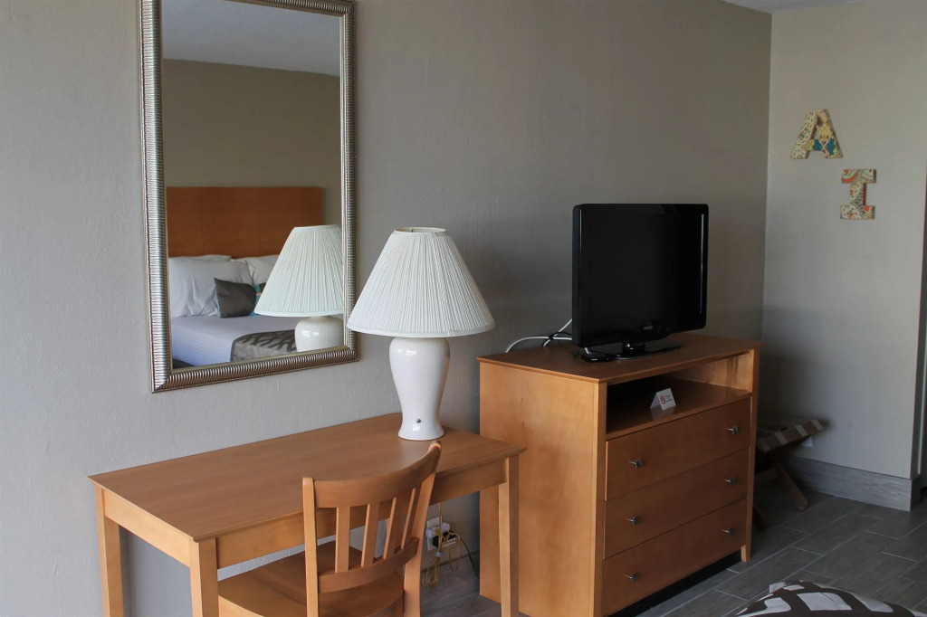 Beachside Motel - Amelia Island