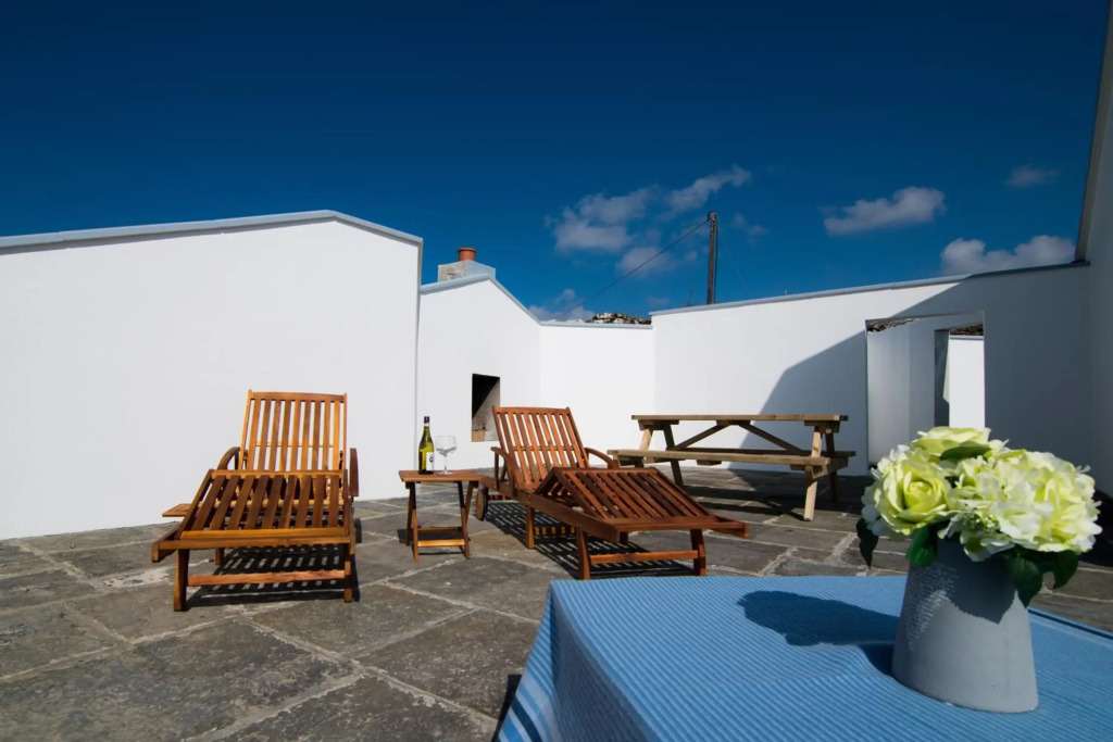 Spectacular ocean views & minutes to Cliffs- Clahane Shore Lodge