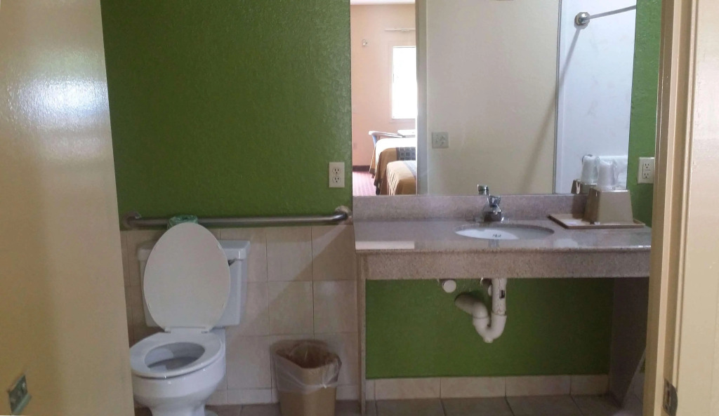 Americas Best Value Inn & Suites Northeast Houston