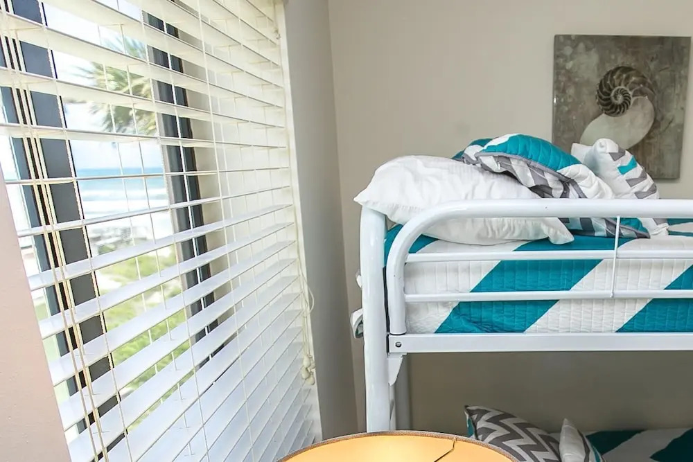 SEA Haven 512 [3/2.5] Free Activities! & Oceanfront Wifi Pool