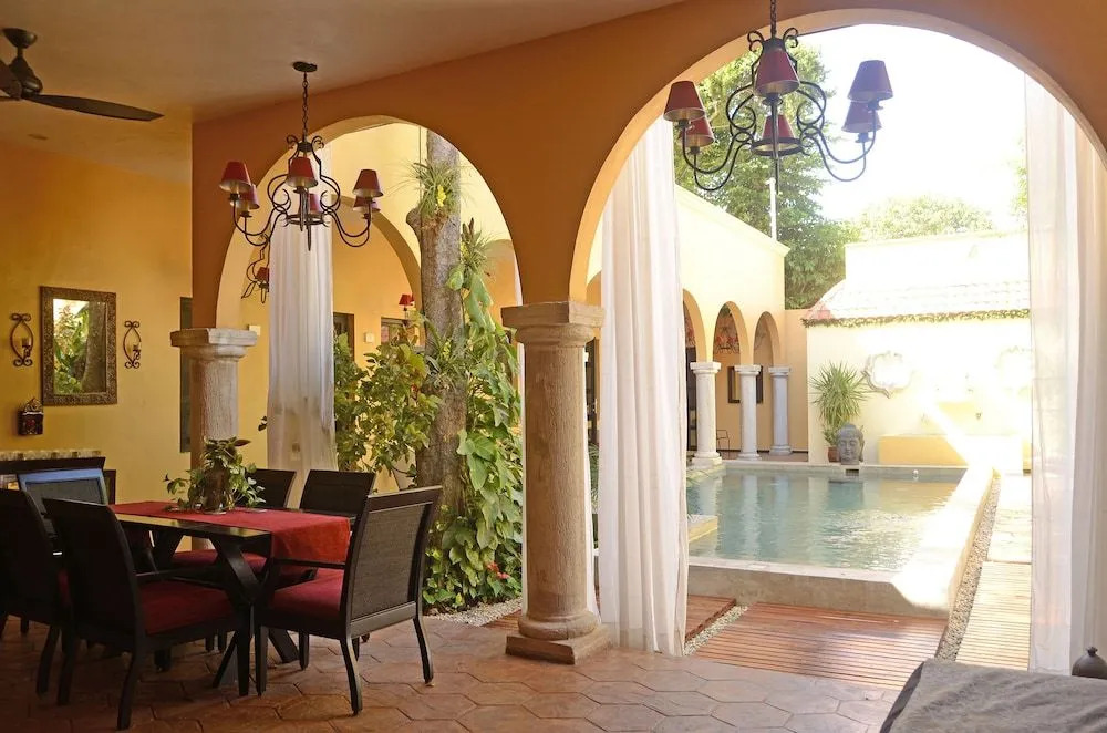Ochenta Y Dos Bed & Breakfast & Spa