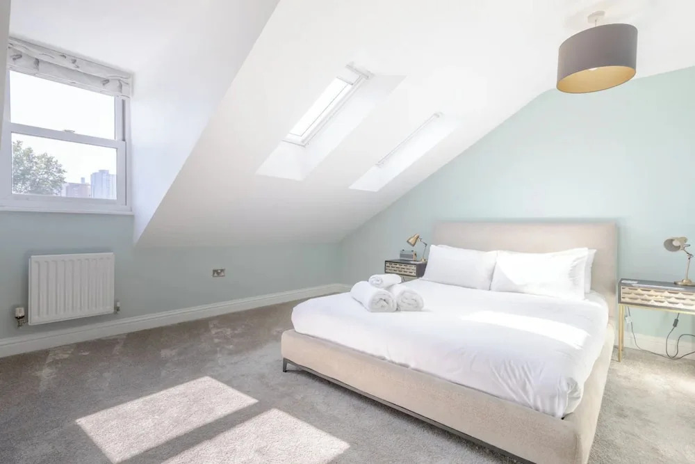 Beautiful & Modern 3BD House- Kennington!
