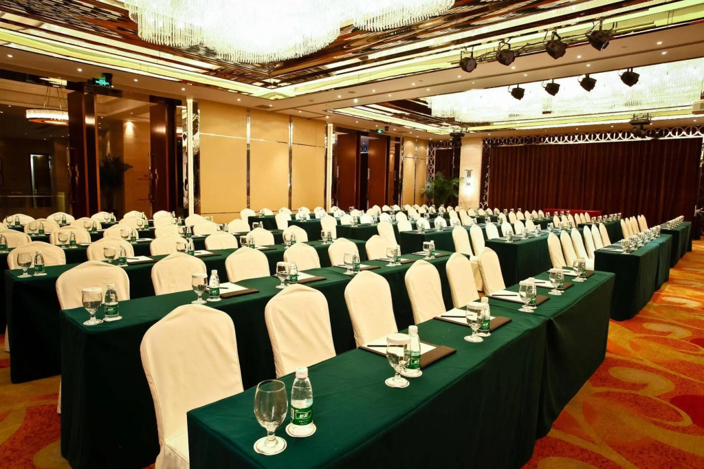 Celebrity Upper Class Hotel