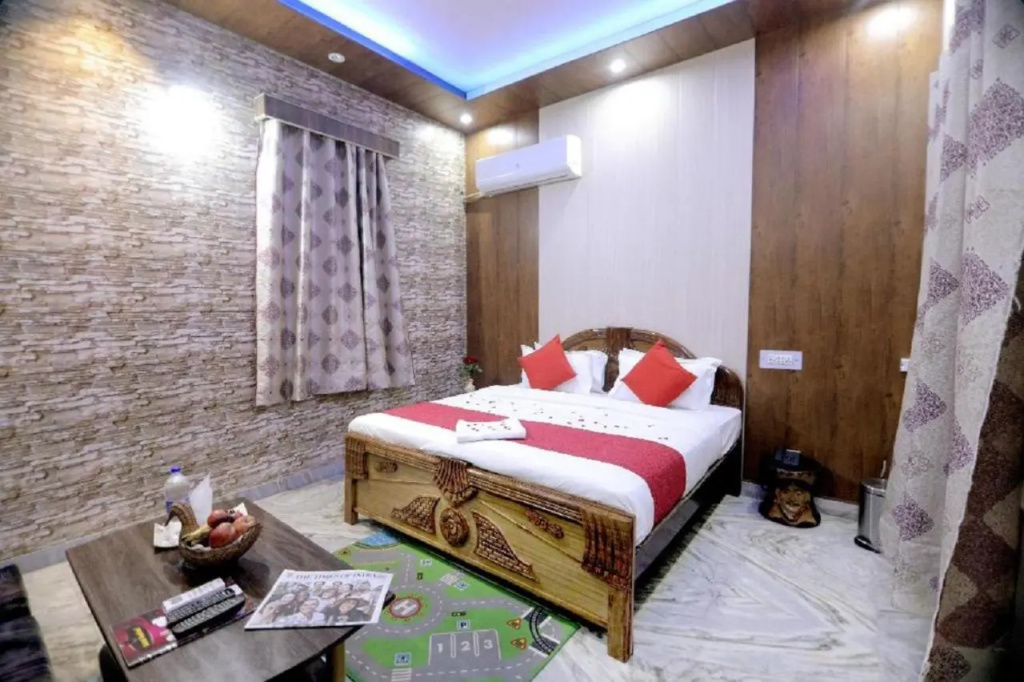 Hotel Rashmi Agra