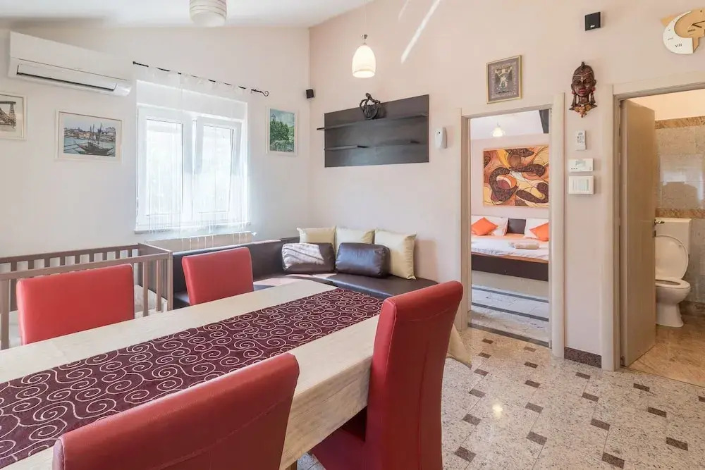 Villa in Valtura near Roman Amphitheater