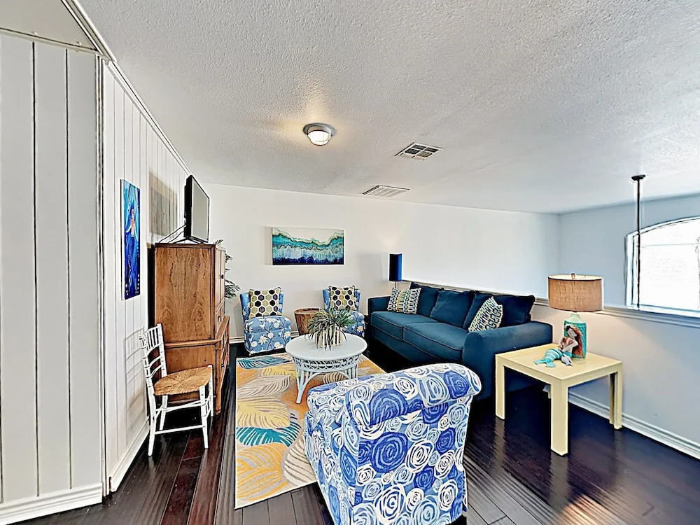South Padre Island Townhouse #115 3 Bedrooms 2.5 Bathrooms Townhouse