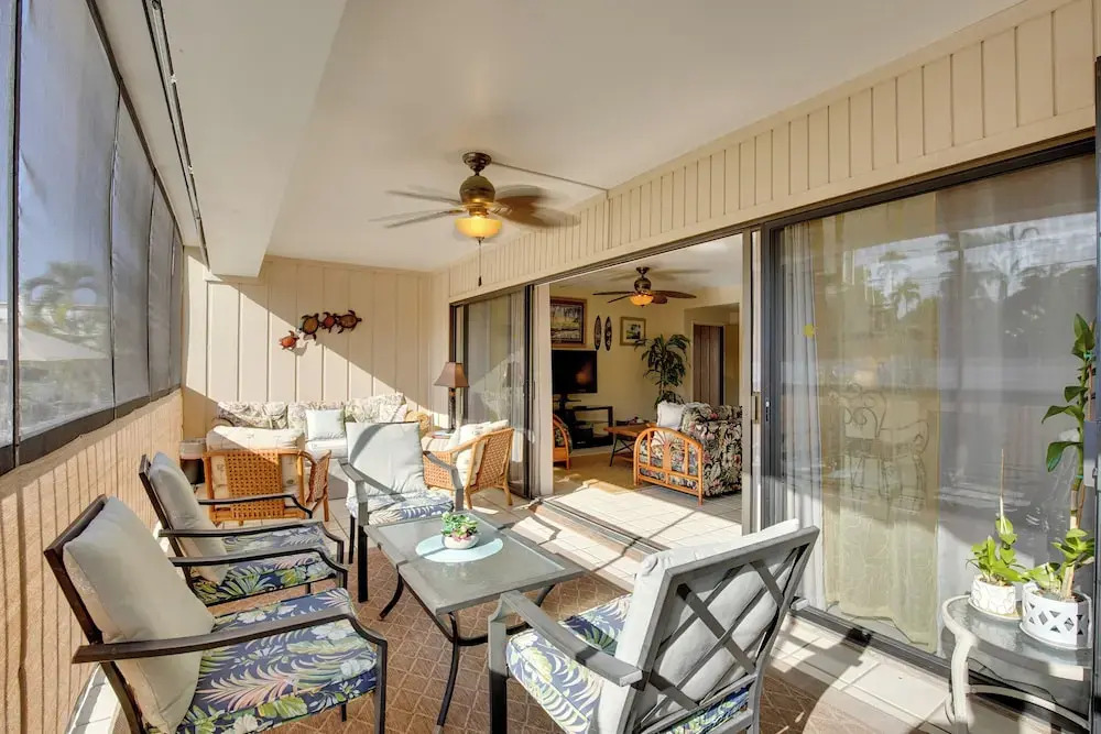 Centrally Located Kailua-kona Condo w/ Lanai!