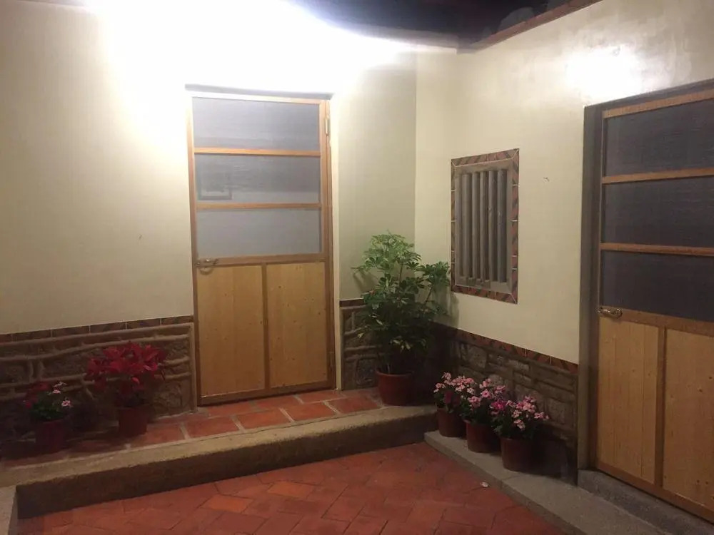 Longmen Inn Bed and Breakfast