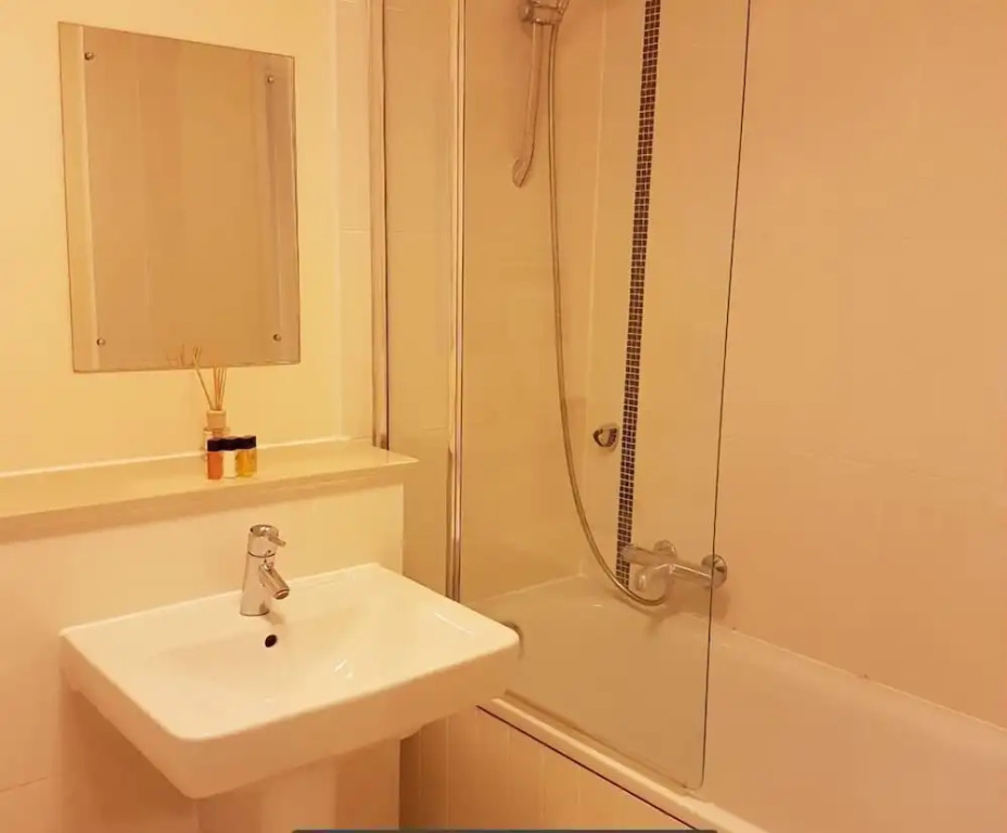 45 Brooklyn House - Lap of Luxury City Centre Apartments in Hub - Parking, City View