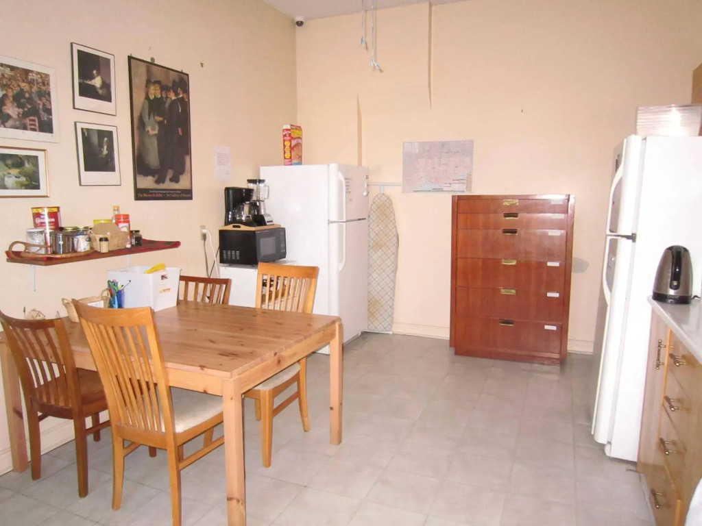 Spadina 11 Guesthouse