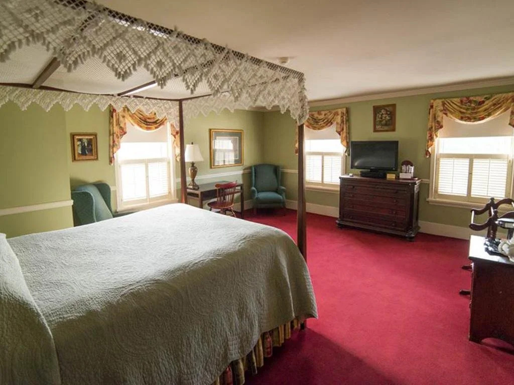 Logan Inn