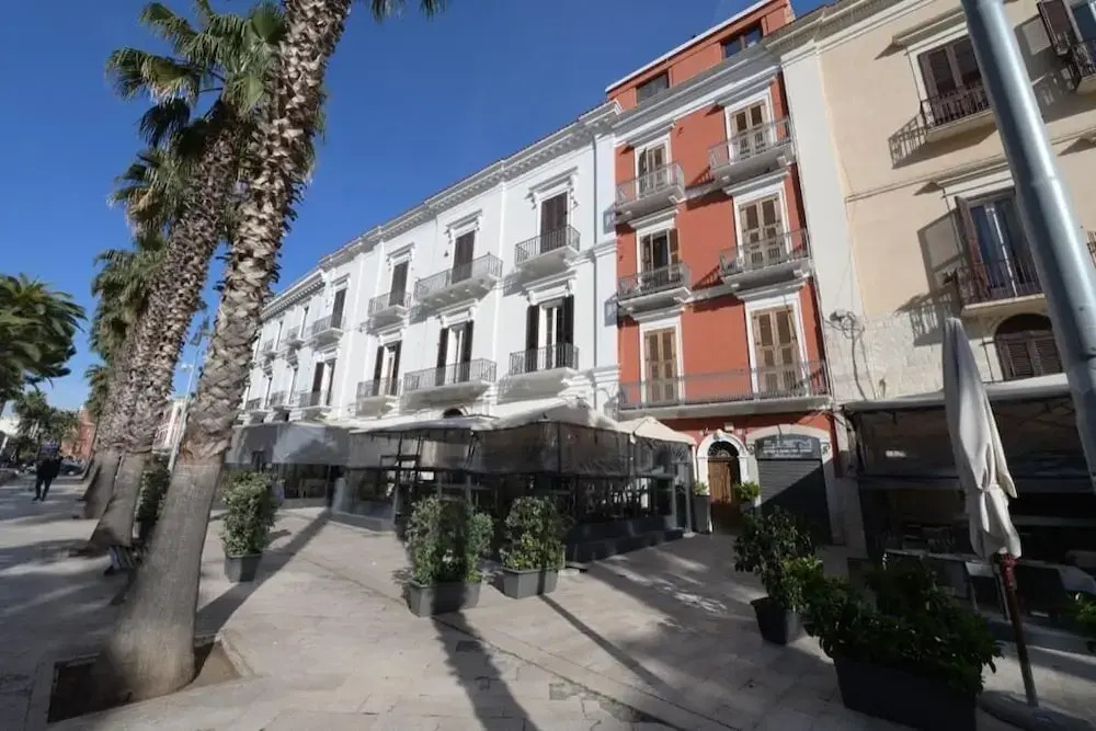 Bari LandLord 71